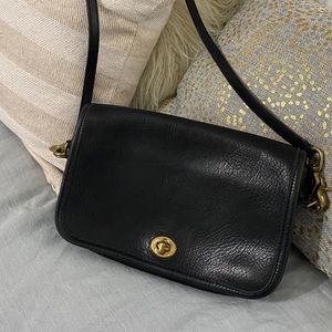 Coach vintage crossbody leather purse